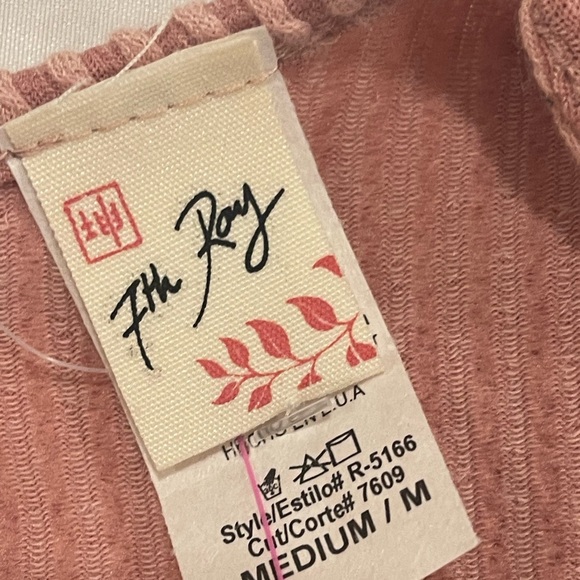 NWOT 7th Ray Dusty Pink Ruffled Kids Romper - Picture 4 of 4